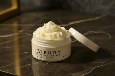 FURY - SAUVAGE - MENYN CORFF NATURIOL WEDI'I YSBBRYDOLI GAN DIOR